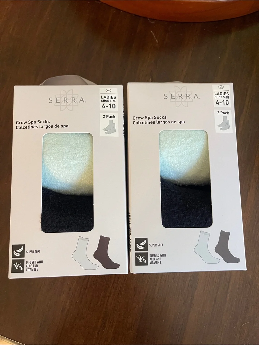 Serra Cozy Crew Socks in Mint Green & Black Women’s shoe size 4-10-new